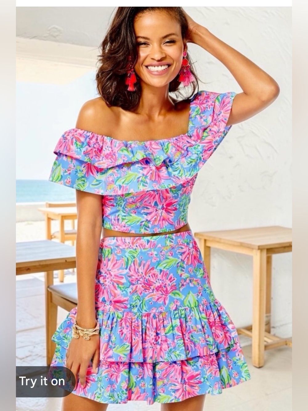 Lilly Pulitzer Mayslie set. Ruffle crop top with high waisted skirt. Size 00